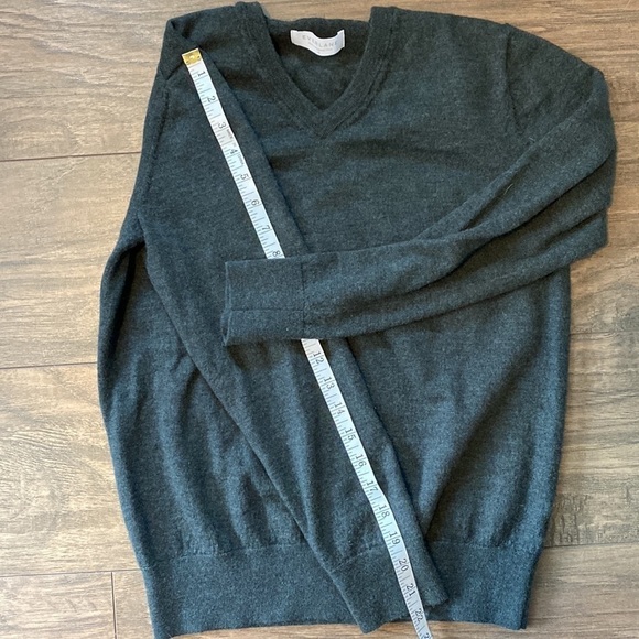 Classic V-Neck Gray Sweater - Picture 12 of 13